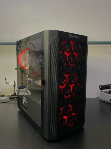 PC Gamer RTX 5060 + i5-14400F + 32GB