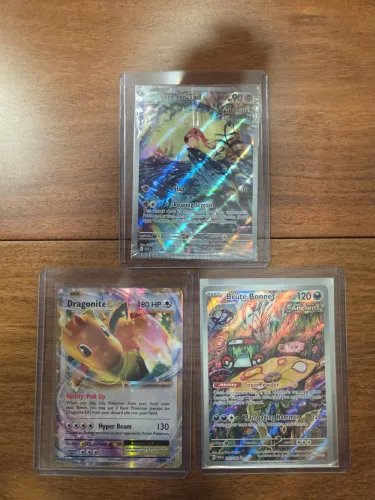 Pokemom - Conjunto de três cartas, o Scream Tail lacrado, o Dragonite EX e o Brute Bonnet