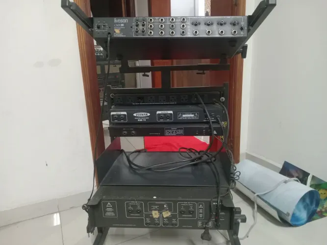  OPORTUNIDADE! RACK DE ÁUDIO COMPLETO PROFISSIONAL - PRONTO PRA USO.