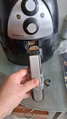 Air fry Mondial 110v funcionando apenas vom o puxador da gaveta quebrado