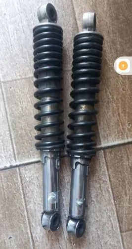 Par de amortecedor Factor semi novo 80 reais zp 9,8,1,0,4,1,9,7,9
