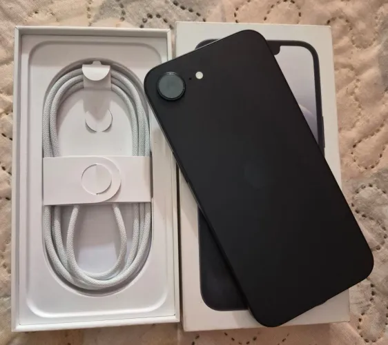 Vendo ou troco iphone 16e