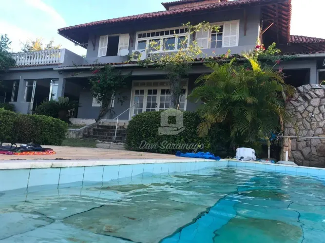 Casa de Alto Padrão no Condado de Maricá | 1.880 m² de Terreno, 6 Quartos, Piscina, Lago P
