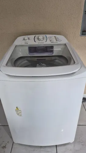 Máquina de Lavar Electrolux 16kg (LAC16) - Lava até Edredom!