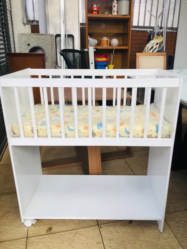 Berço Mini/Americano Branco com Rodinhas + Colchão