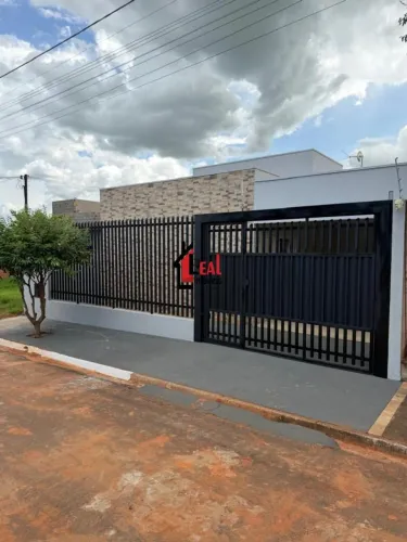 Casa para Venda em Alfredo Marcondes, MIRASSOL, 3 dormitórios, 1 suíte, 2 banheiros, 2 vag
