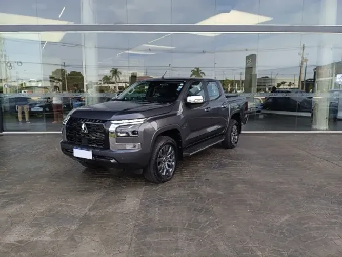 Mitsubishi TRITON HPE-S 2.4 CD 4X4 TB Diesel Aut. 2026
