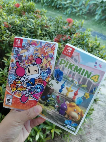 Jogos - Pikmin 4 e Super Bomberman R2