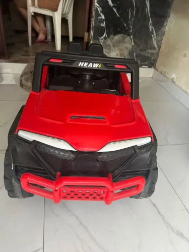 Vendo carrinho elétrico com controle remoto 