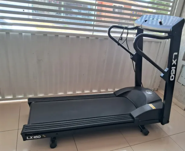 Esteira profissional movement lx 160