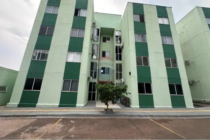 Apartamento Semi-Mobiliado e Pronto para Morar no Camboinhas.