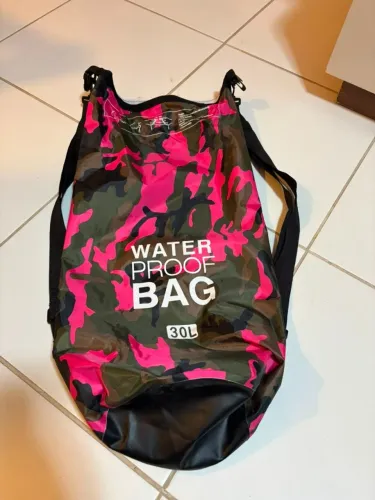 Bolsa Impermeável Saco Estanque 30L Camuflado Rosa e Verde - Praia / Camping / Caiaque