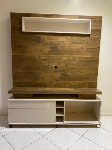 PAINEL PARA TV COM RACK