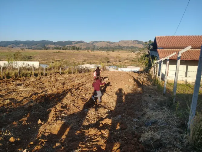 Vendo terreno na Borda da Mata