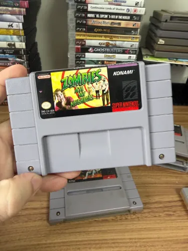 Zombies ate My nieghbors Snes