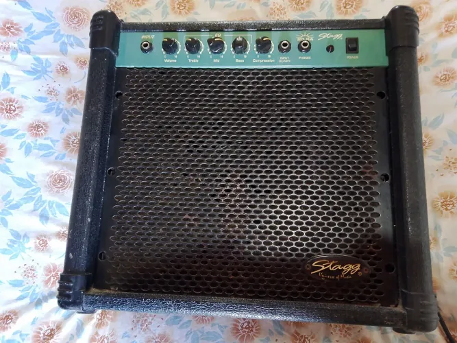 Cubo de contrabaixo stagg 20ba
