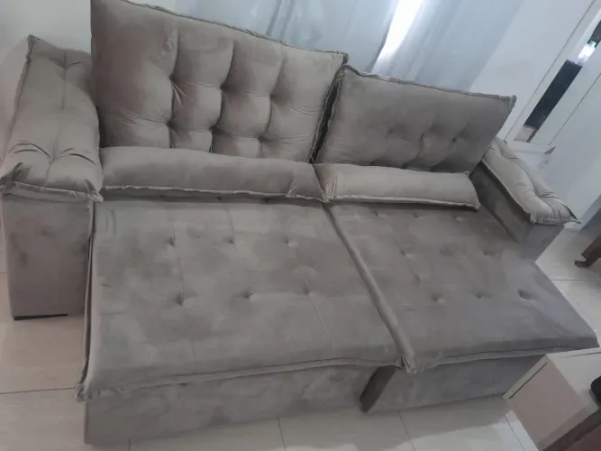 Sofá retrátil e reclinável