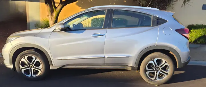 Honda HR-V Touring 1.8 Flexone 16V 5P Aut. 2018