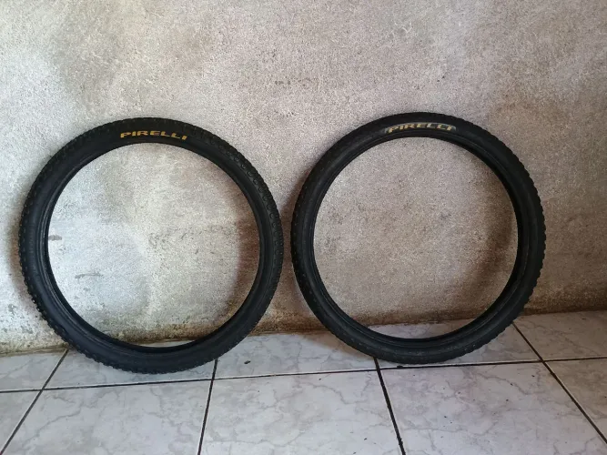 Peça de bicicleta Par pneus aro 20, monaretas
