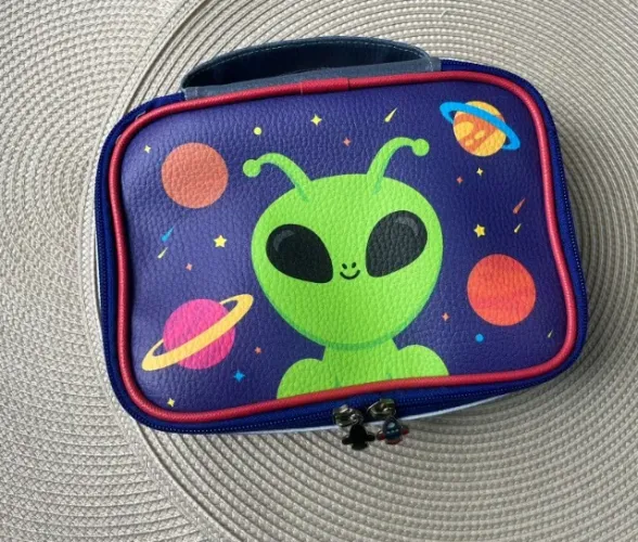 Estojo estilo 100 pens Espaço