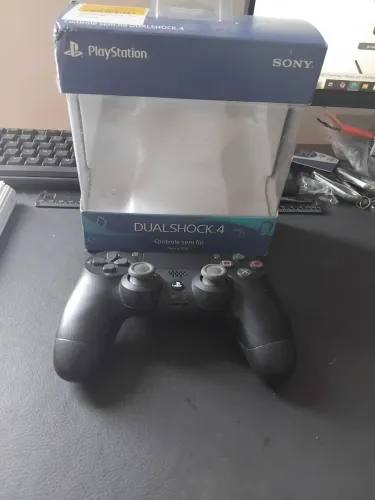 Joystick ps4 dualshock original R$120