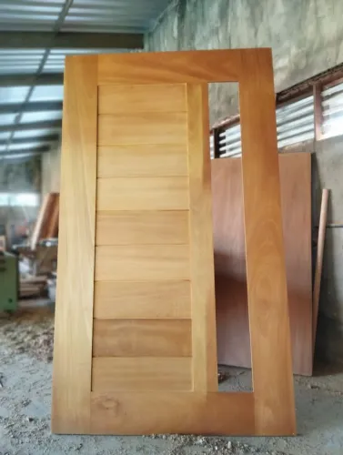 Portas de madeira Maciça Tatajuba