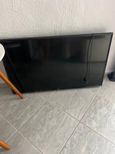 Tv 43 polegadas não é smart funcionando perfeitamente