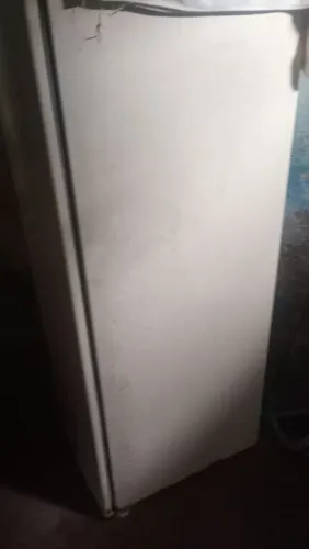 Geladeira funcionando perfeitamente 250