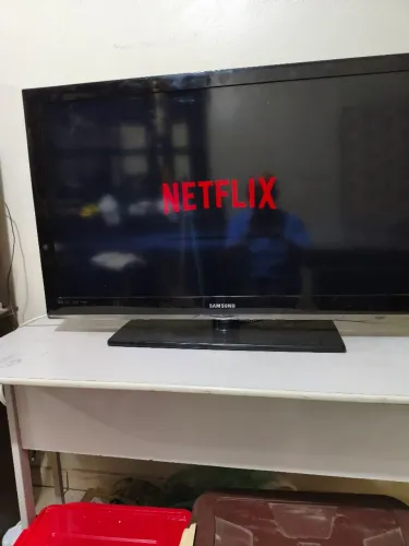 Vendo várias tvs smart de 32 a 50 polegadas com algumas não smart