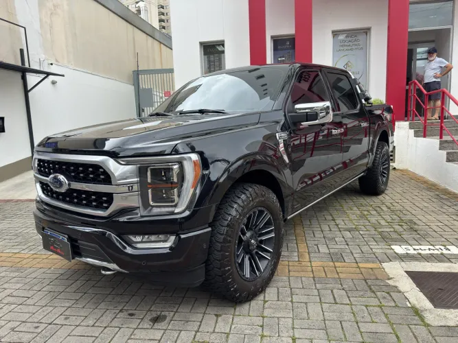 Ford F-150 Platinum 4X4 5.0 V8 2023