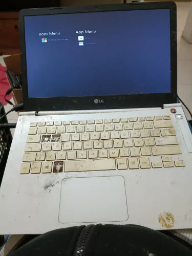 Notebook LG 14U360 para Retirada de Peças (Tela e Placa Mãe OK)