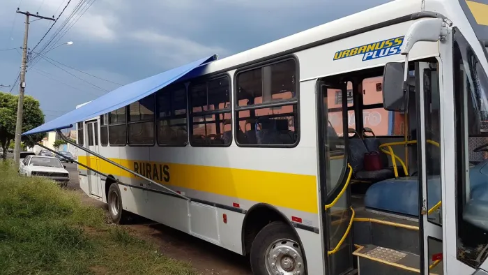 Toldo Ônibus Rural