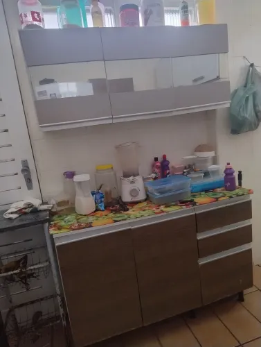 Balcão de cozinha com gavetas