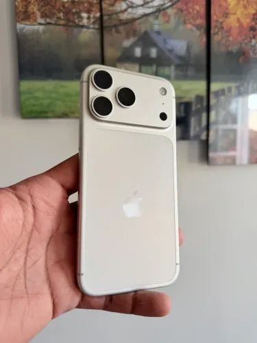iPhone 17 Pro Max 256 gb (Uberaba )