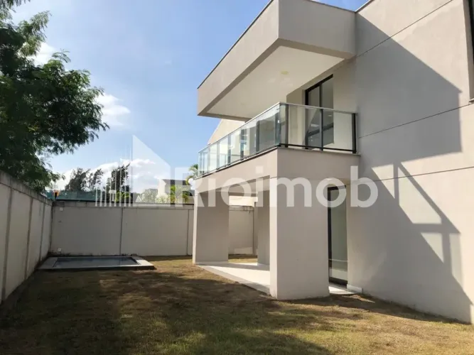 Recreio dos Bandeirantes | Casa 3 quartos, sendo 3 suites