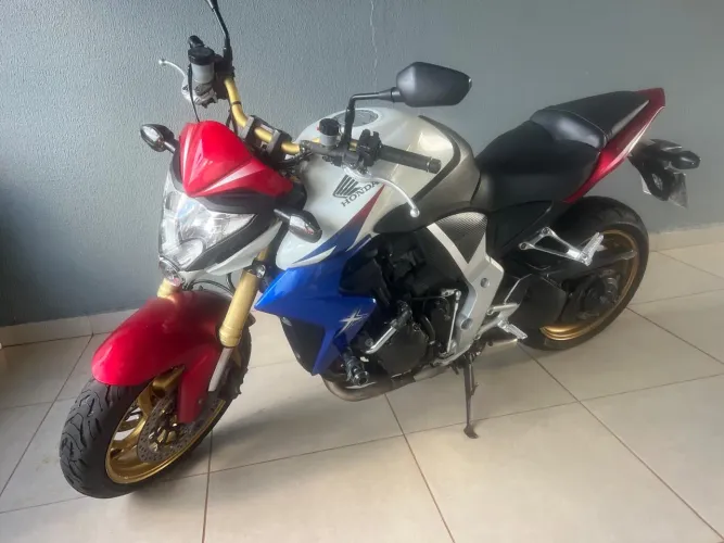 Cb1000