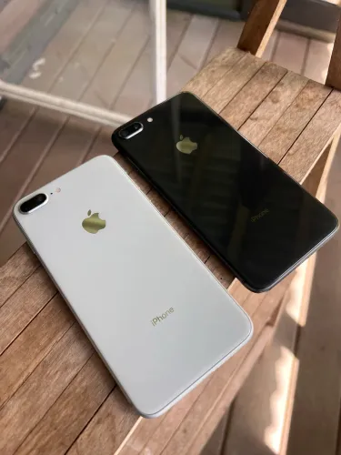 iPhone 8 Plus