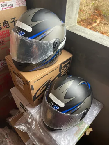 2 Capacetes nunca usados por 319,90