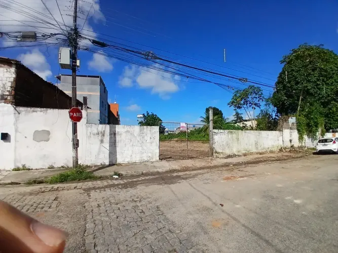 VENDO TERRENO COM 1.500 QUADRADOS EM JAGUARIBE