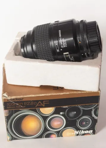 Nikon micro 105mm f2.8D