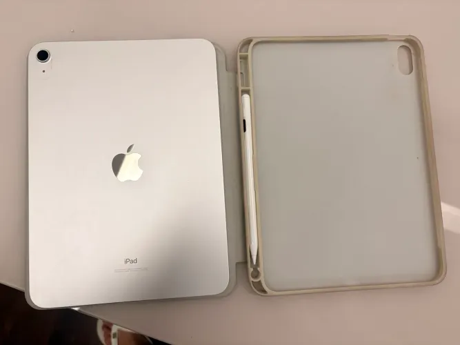 iPad 10 64 GB SEM DETALHES