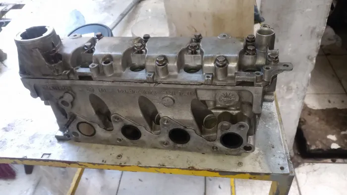 Cabeçote VW 1.6 ea111 Fox gol Saveiro polo