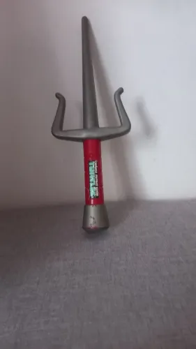 Espada das Tartarugas Ninjas de brinquedo