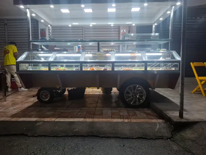Vendo e fabrico barraca de cachorro quente toda revestida em aço inox e acm