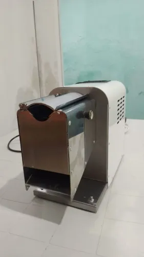 Ralador de milho elétrico
