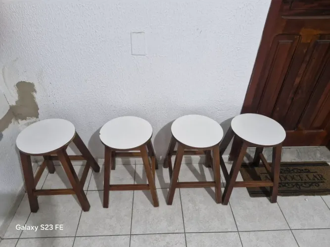 Cadeira Simples de Madeira( a unidade)