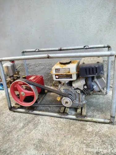 Bomba de alta pressão com motor a gazolina de 3.5 cv toyama e bomba tekma vasão de 20 litr