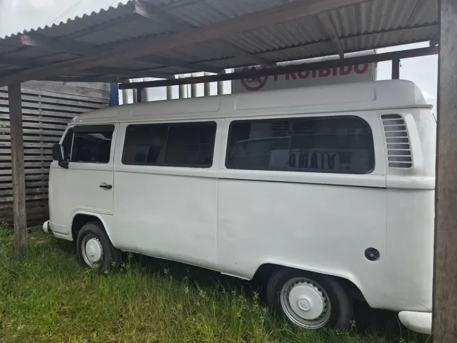 Volkswagen Kombi Lotação 1.4 MI Total Flex 8V 2008