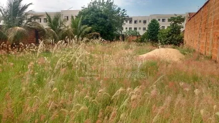 Terreno à venda no Jardim Residencial Paraíso em Araraquara