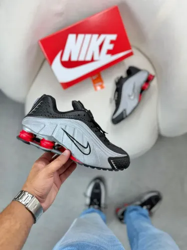 Tênis Nike Masculino Shox R4 Prime